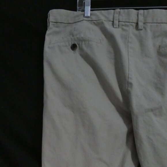 OLD NAVY - The Classic Khaki - Slim Fit | 42 x 32 | Beige Casual Slim Fit Pants - Picture 10 of 16